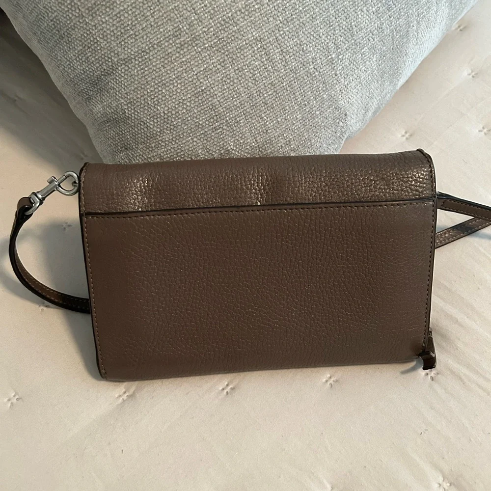 TORY BURCH Shoulder Wallet Crossbody Grain Leather  Great Condition - Picture 4 of 8
